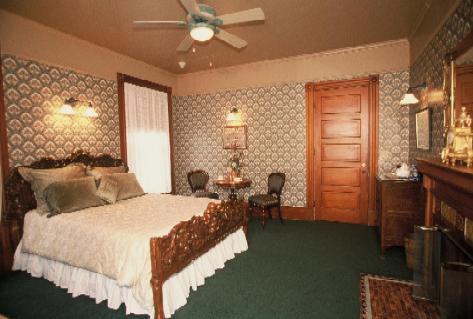 Large picture of Cheshire bedroom